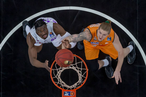 在中段关键 在中段关键