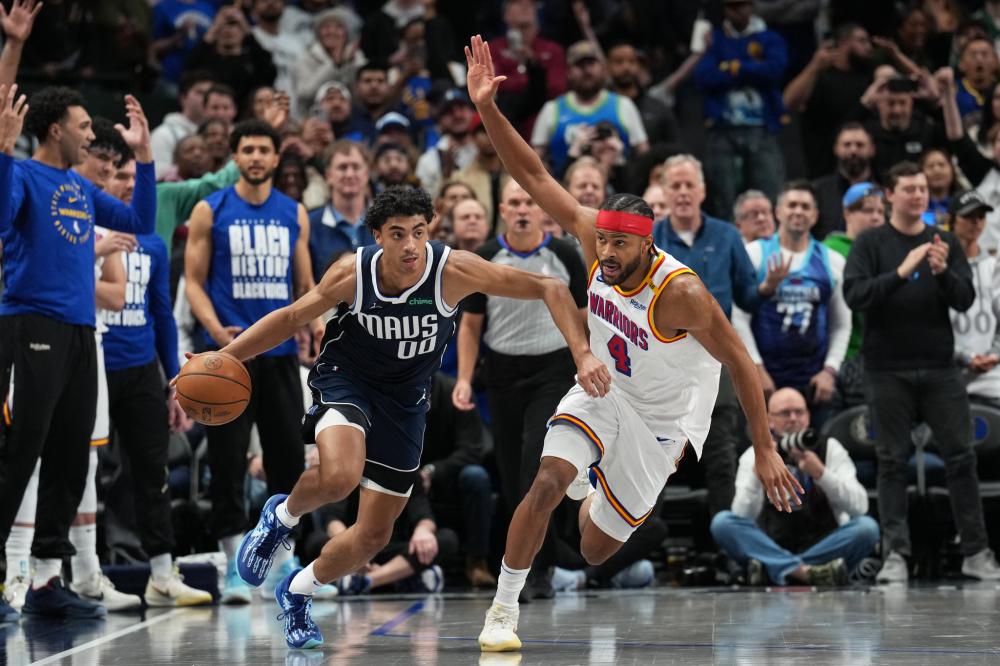 足坛正在形 足坛正在形