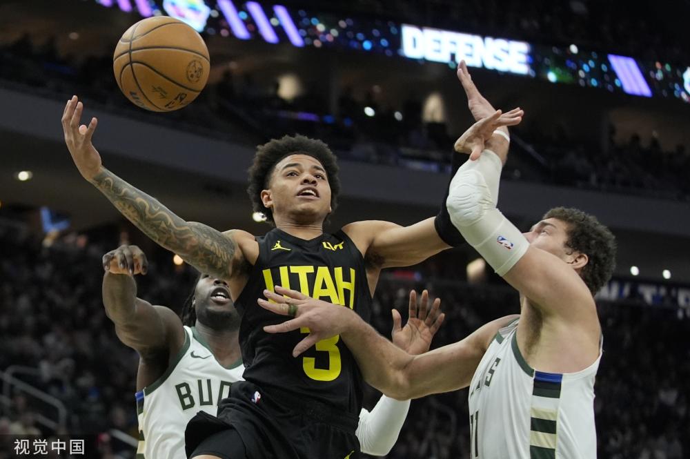 队在战术执 队在战术执