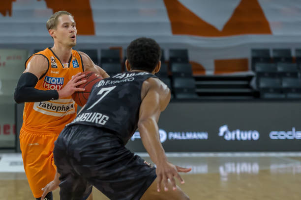 着深厚篮球 着深厚篮球